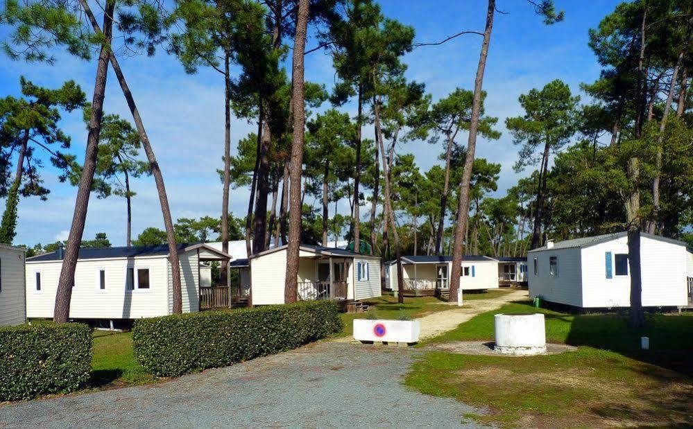 Sous Les Pins Hotell Ronce-les-Bains Eksteriør bilde